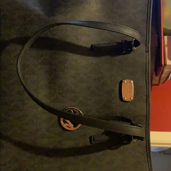 Michael Kors Purse and Wallet - Picture 1 of 6